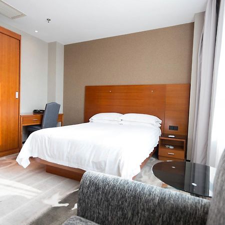 שנגחאי Radiance Hotel מראה חיצוני תמונה