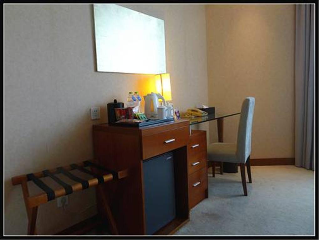 שנגחאי Radiance Hotel מראה חיצוני תמונה