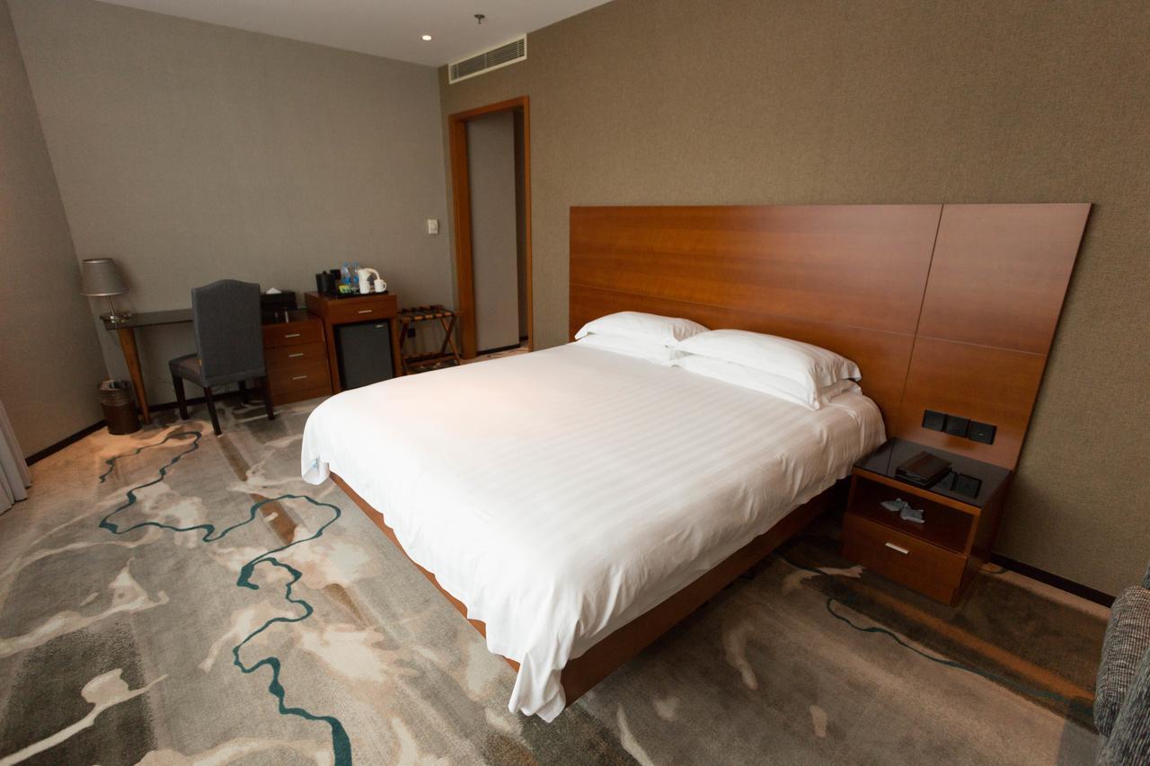 שנגחאי Radiance Hotel מראה חיצוני תמונה