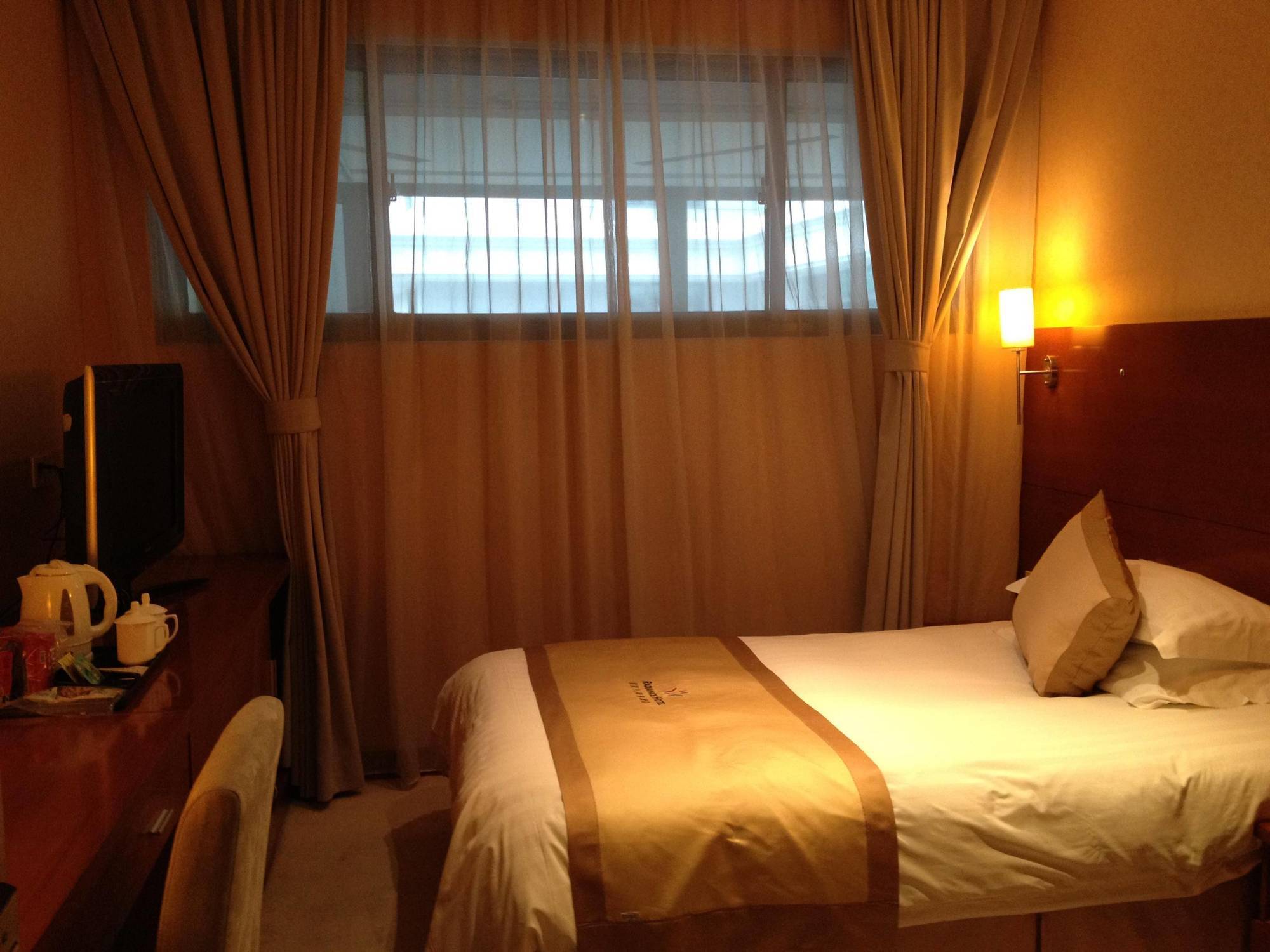 שנגחאי Radiance Hotel מראה חיצוני תמונה