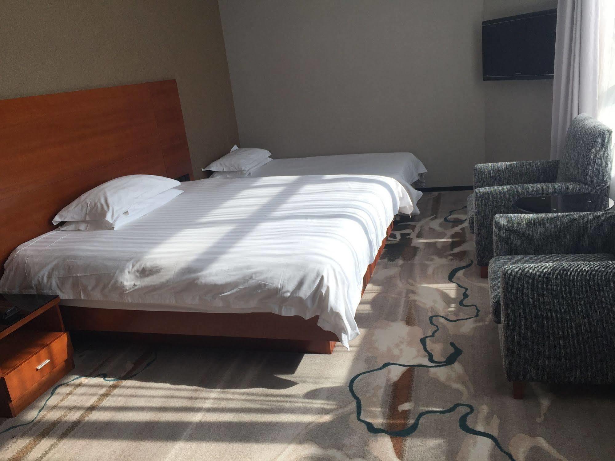 שנגחאי Radiance Hotel מראה חיצוני תמונה