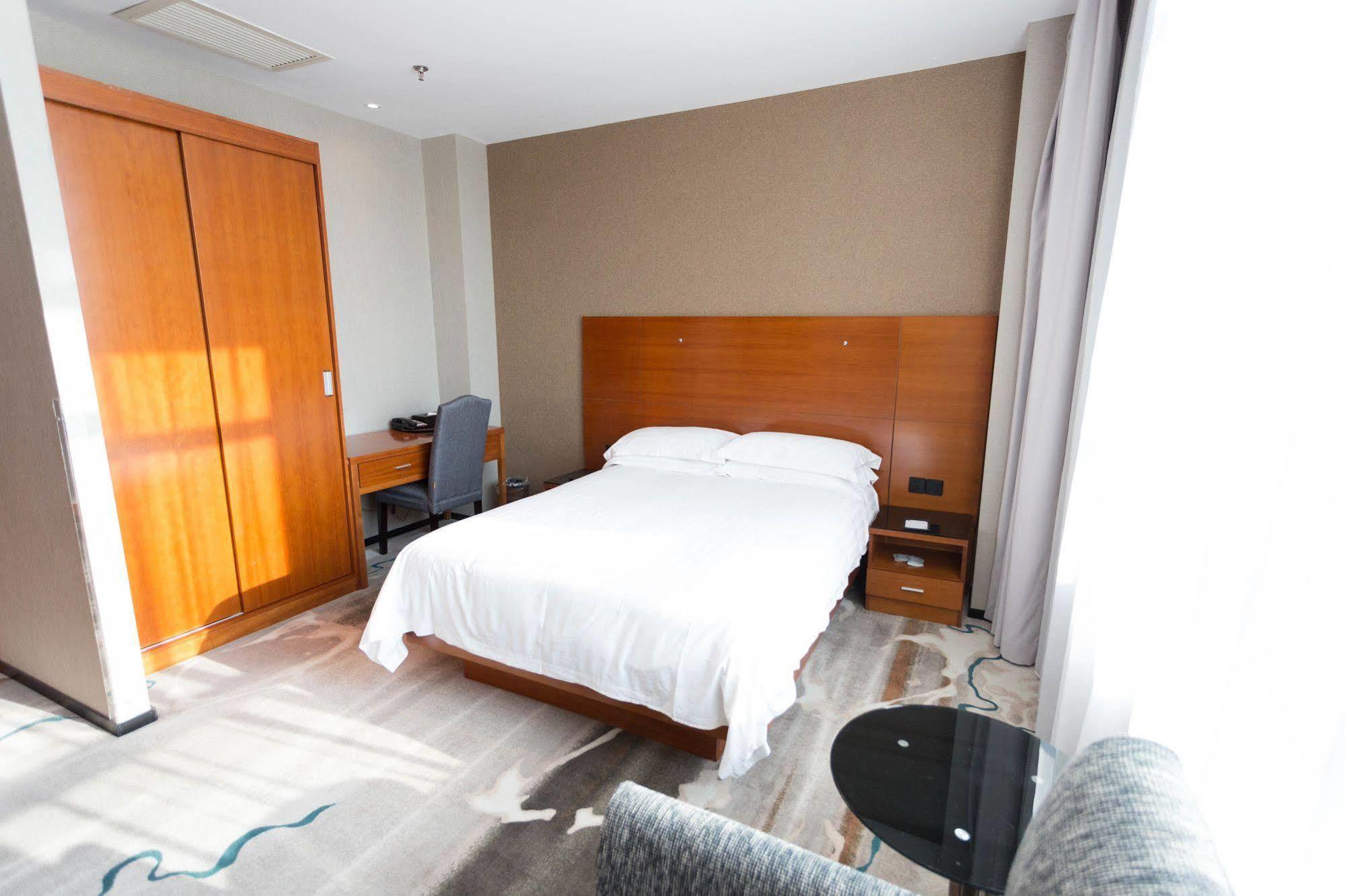 שנגחאי Radiance Hotel מראה חיצוני תמונה