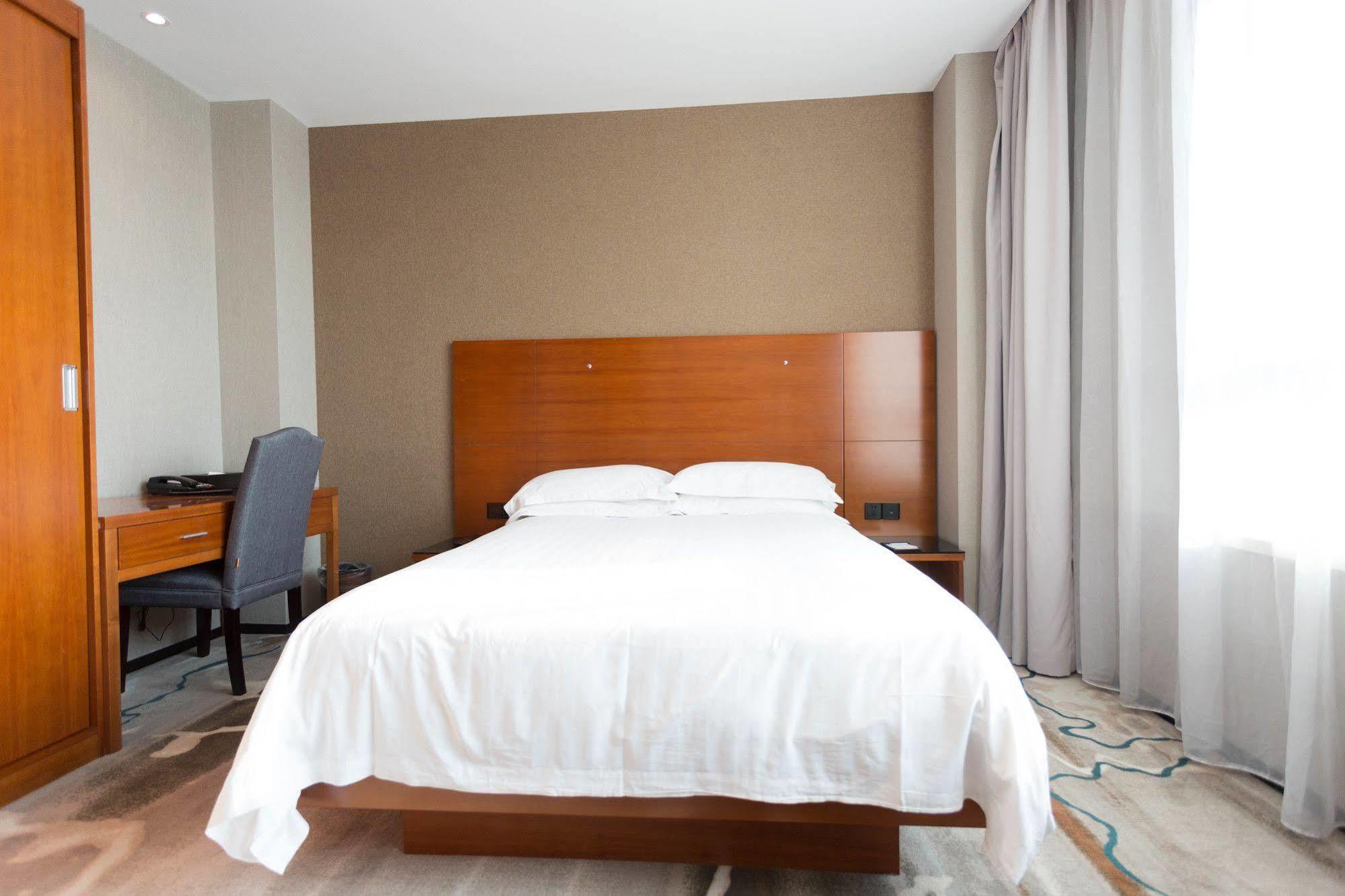 שנגחאי Radiance Hotel מראה חיצוני תמונה