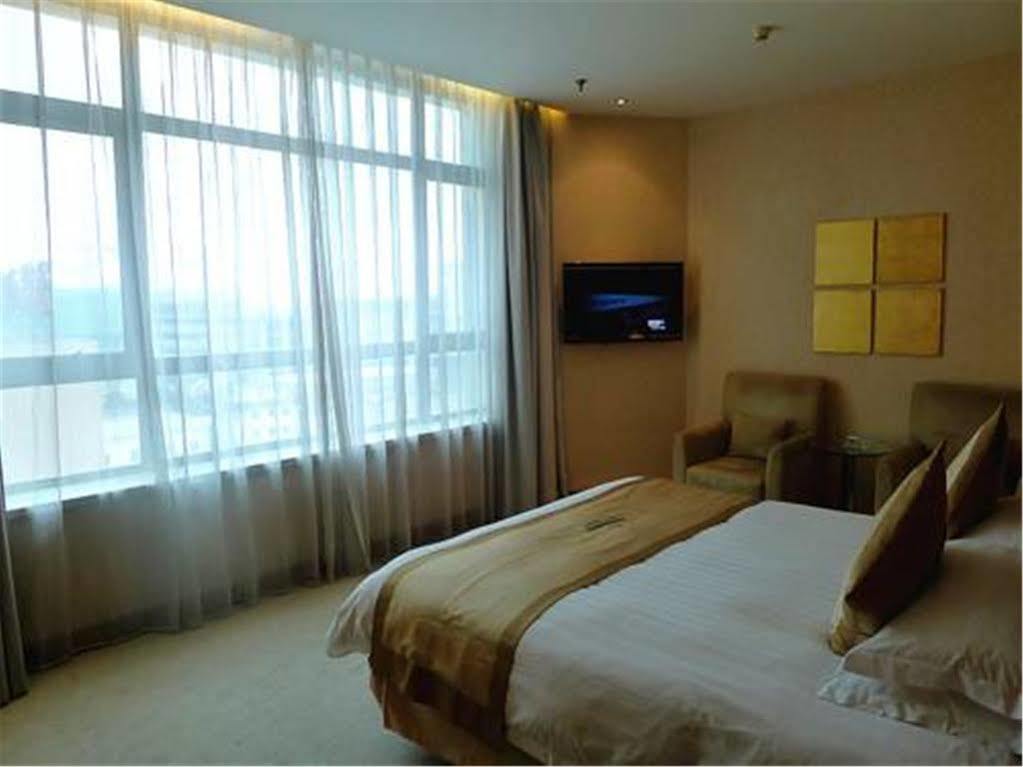 שנגחאי Radiance Hotel מראה חיצוני תמונה